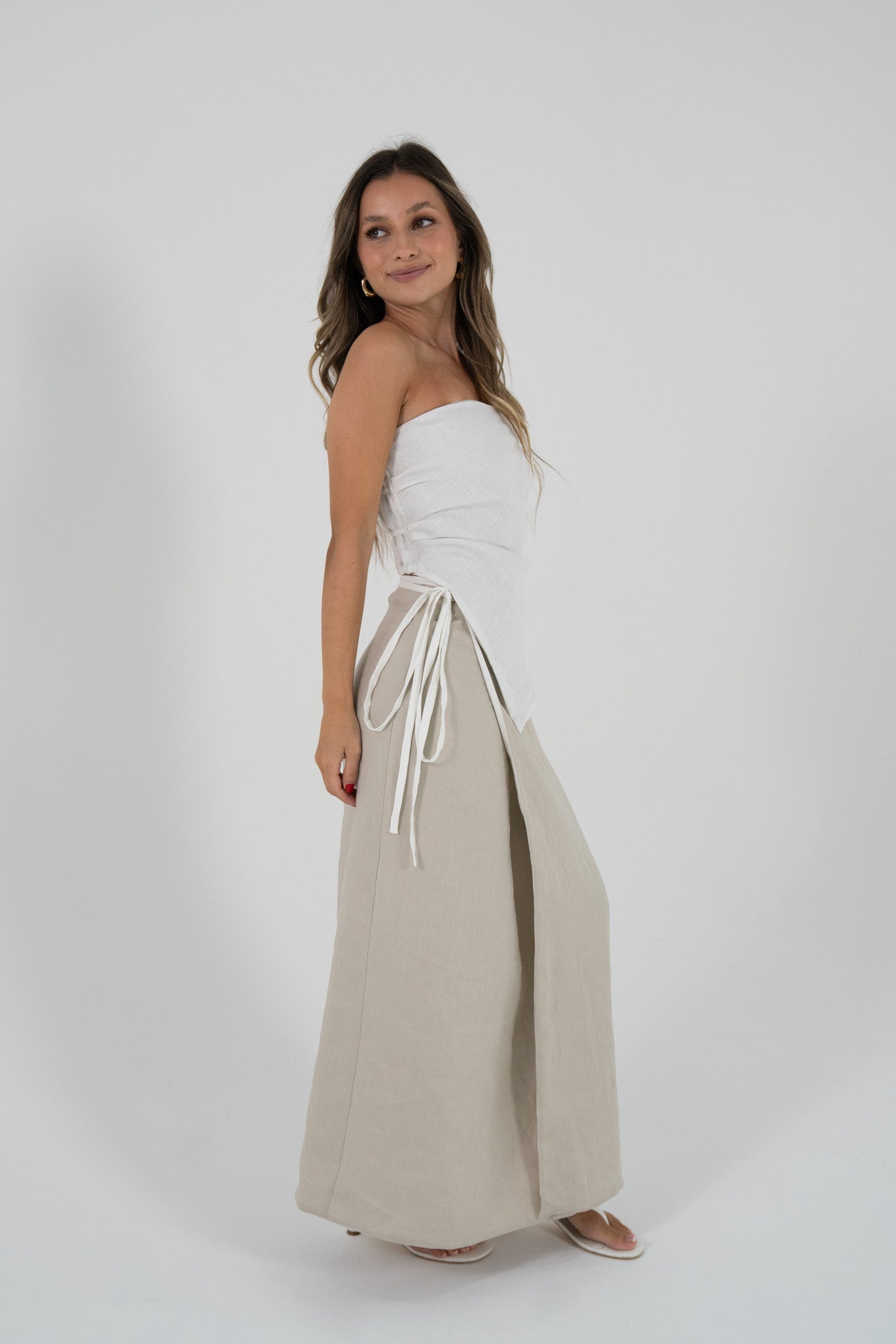 Reversible Sofia Skirt in White/Sand