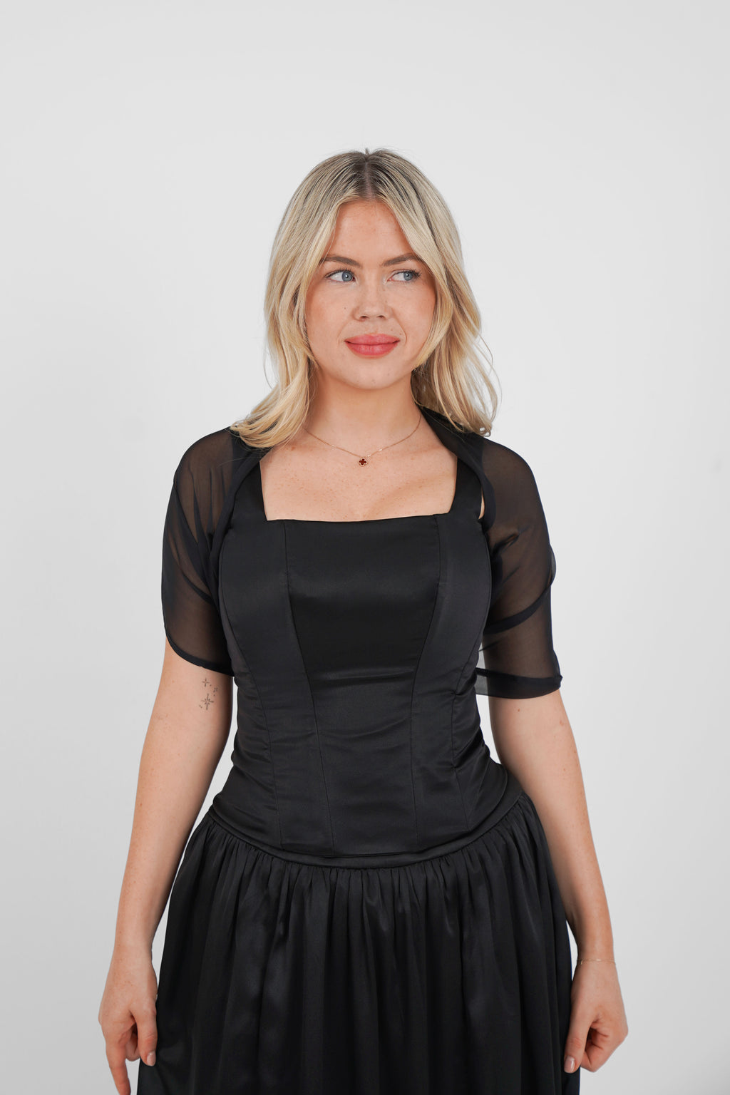 Sasha Shawl Black