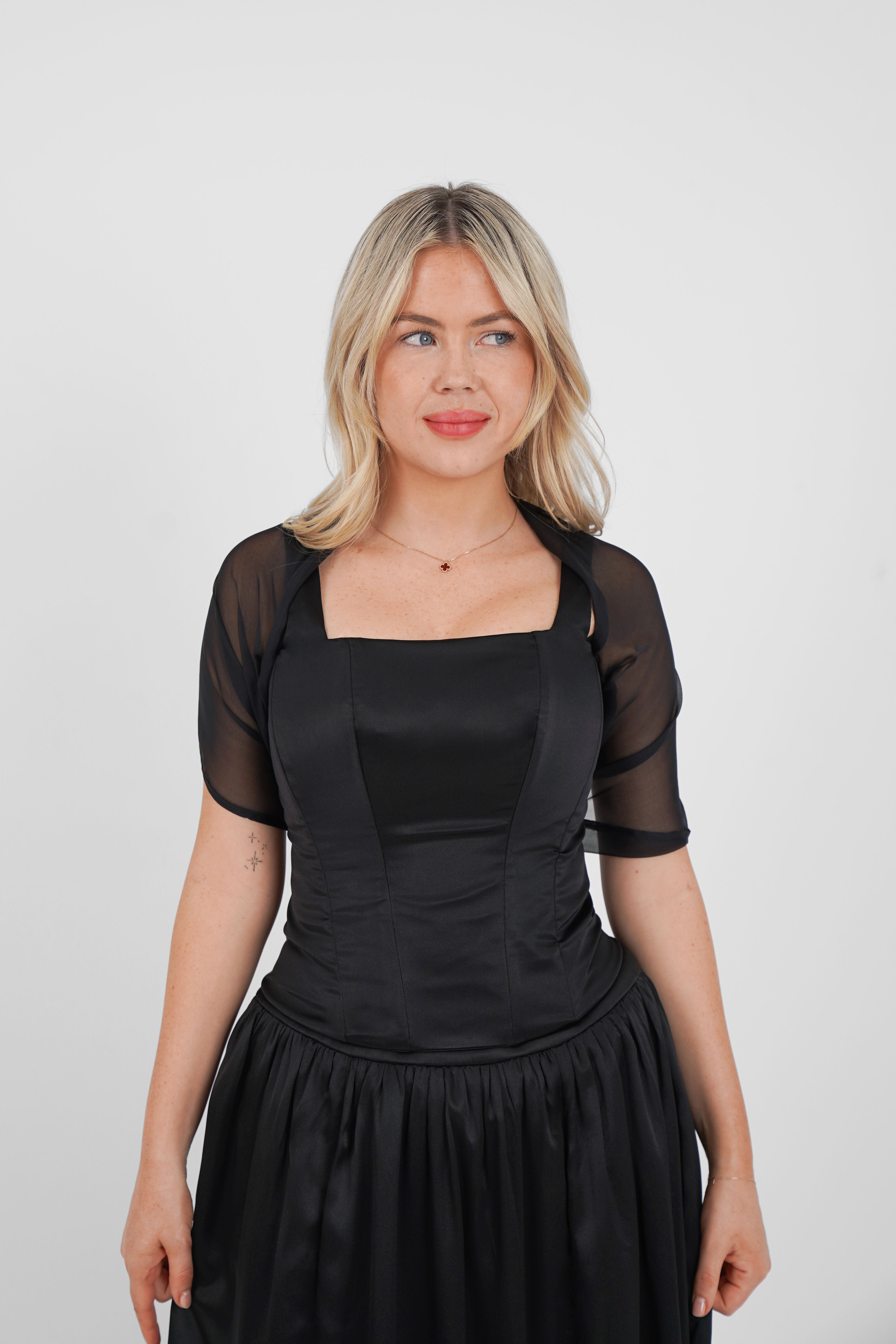Sasha Shawl Black