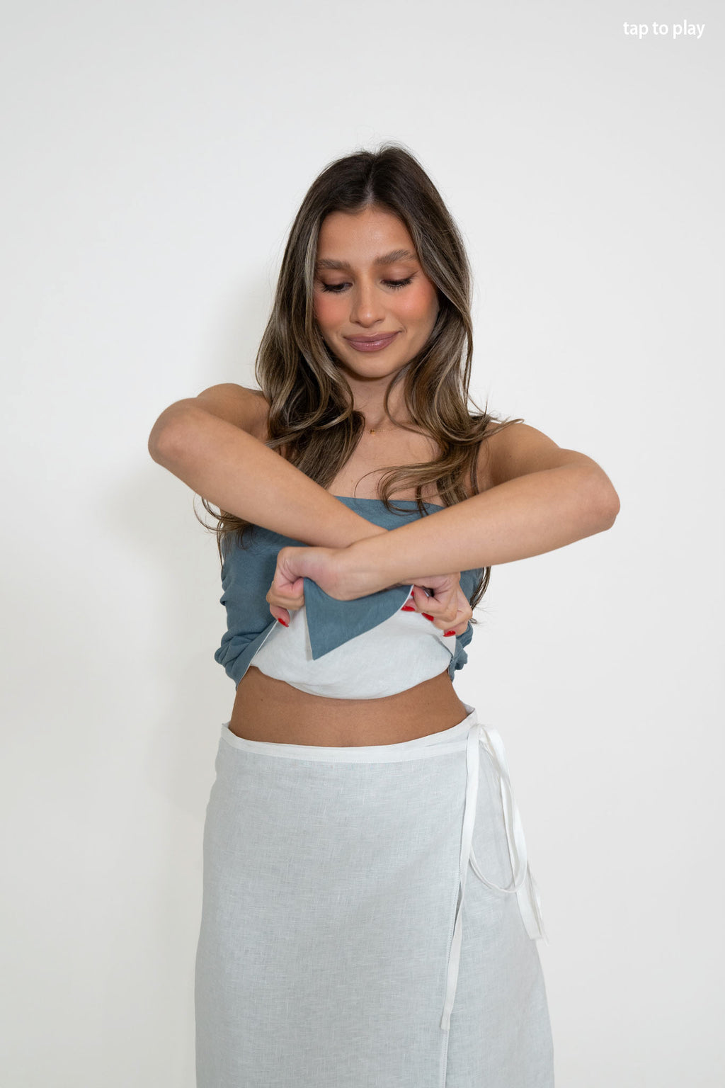 Reversible Cassie Top in White/Denim Blue