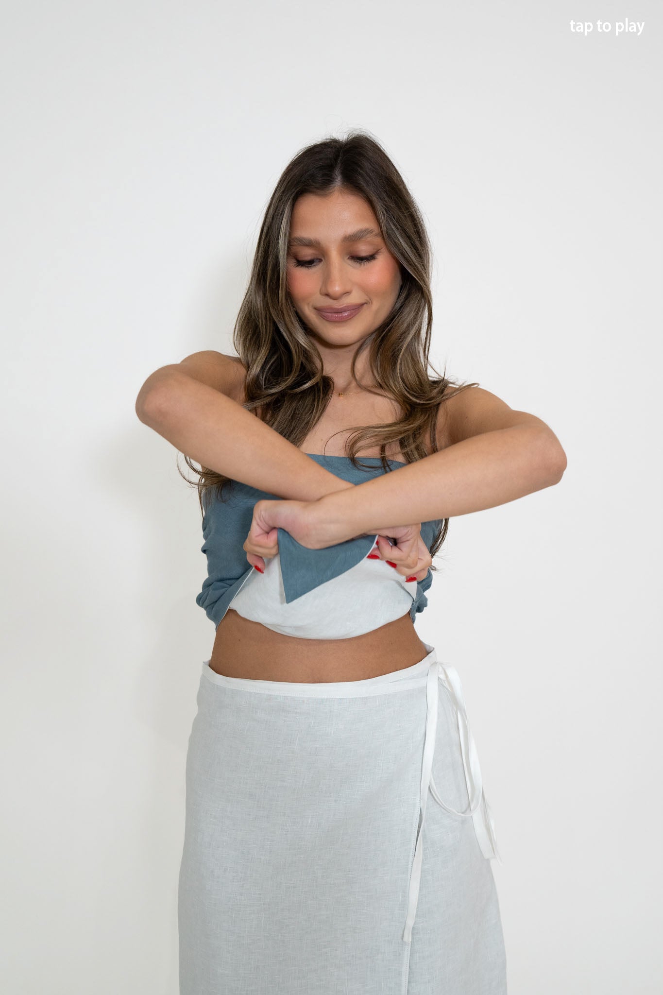 Reversible Cassie Top in White/Denim Blue